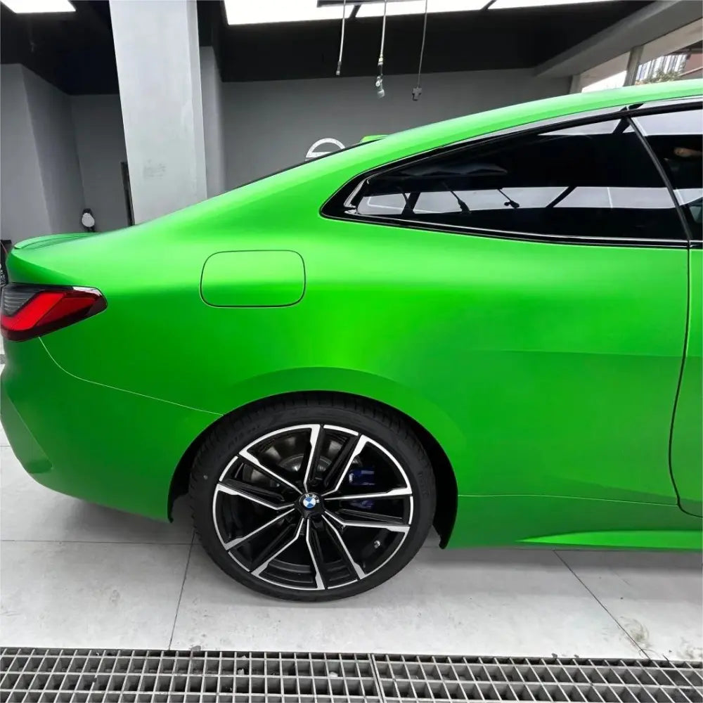 Matte Metallic Chrome Green Car Vinyl Wrap - Los Santos Customs