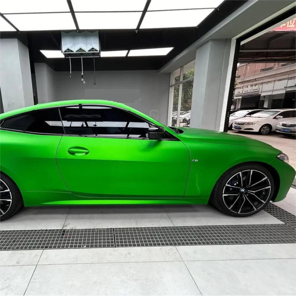 Matte Metallic Chrome Green Car Vinyl Wrap - Los Santos Customs